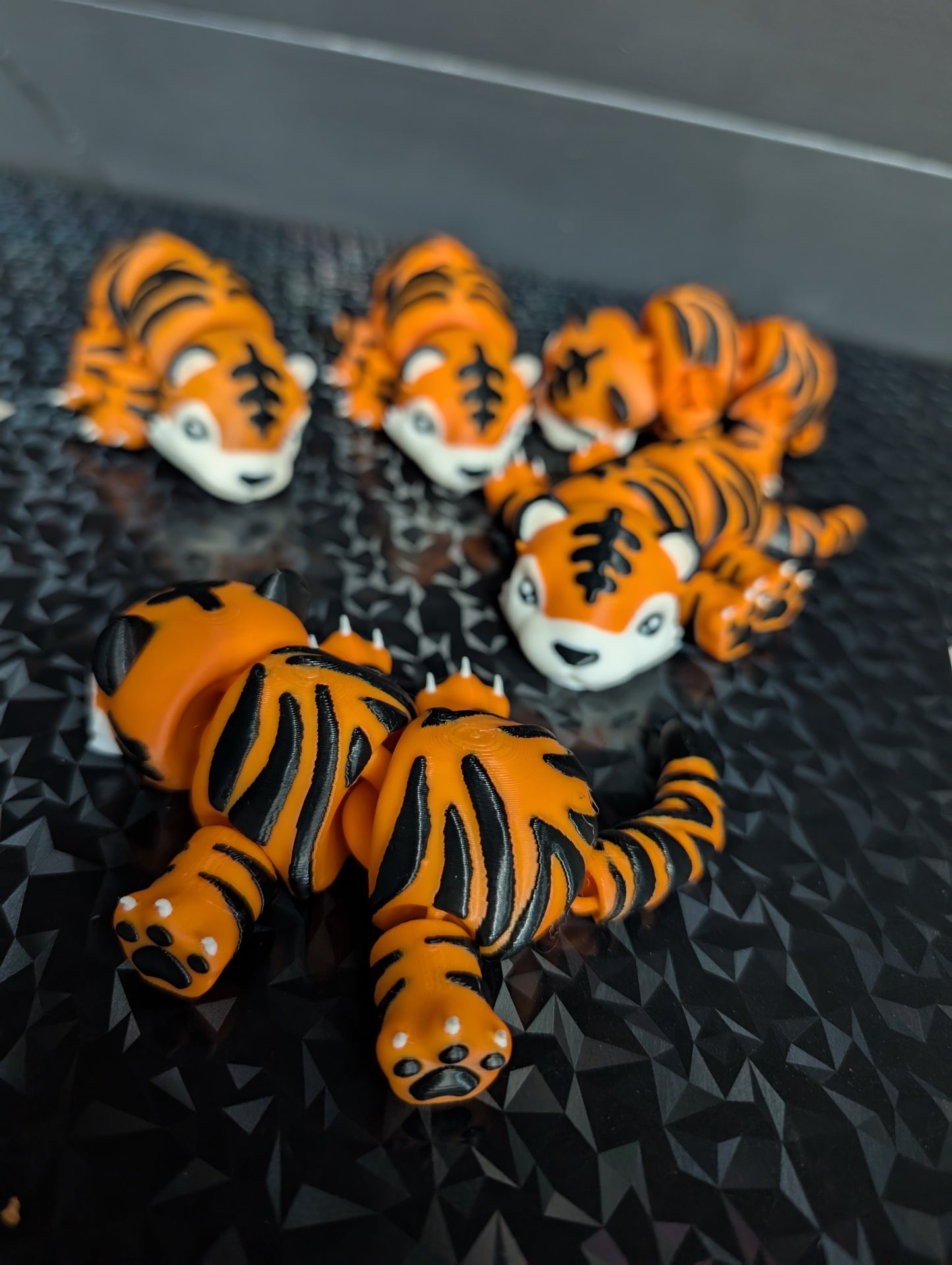 6" Articulated Tiger