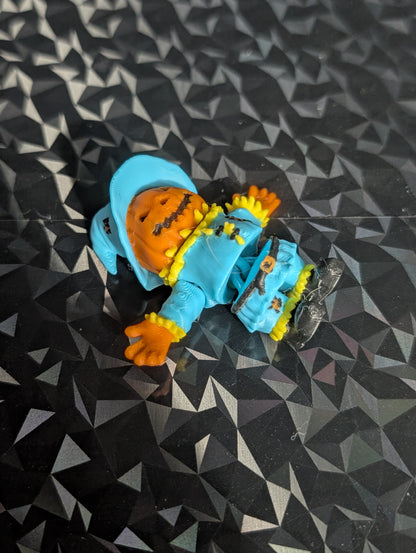 2" Articulated mini Scarecrow